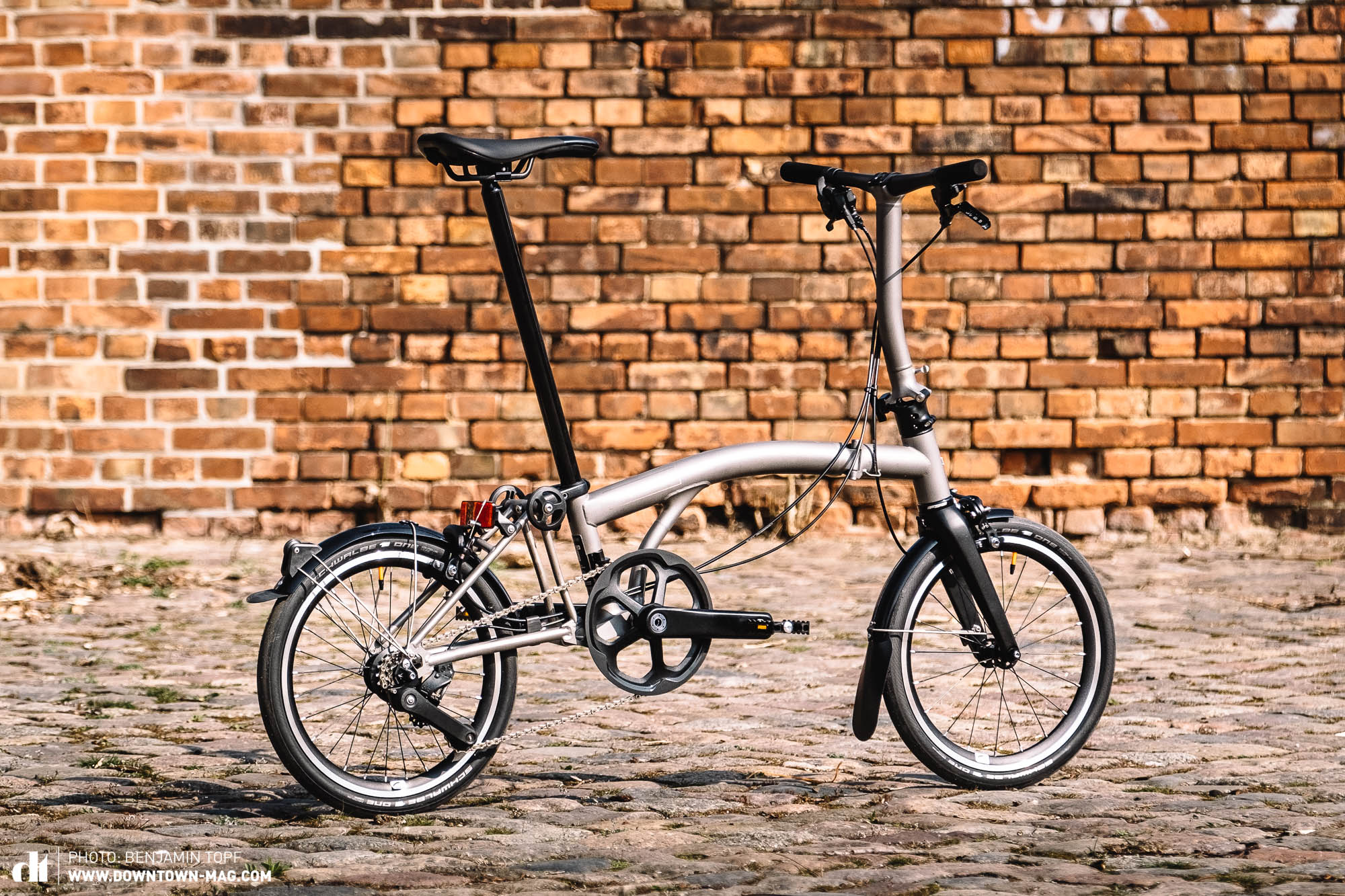 The Brompton T-Line: The Epitome of Urban Commuting Elegance