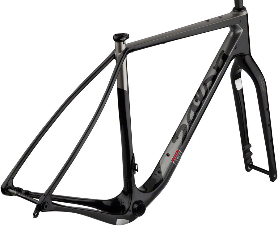 FM0500-06.jpg: Image for Cutthroat Carbon Frameset - Black