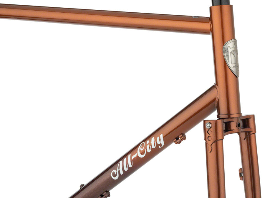 FM0682-01.jpg: Image for Gorilla Monsoon Frameset - Root Beer Keg