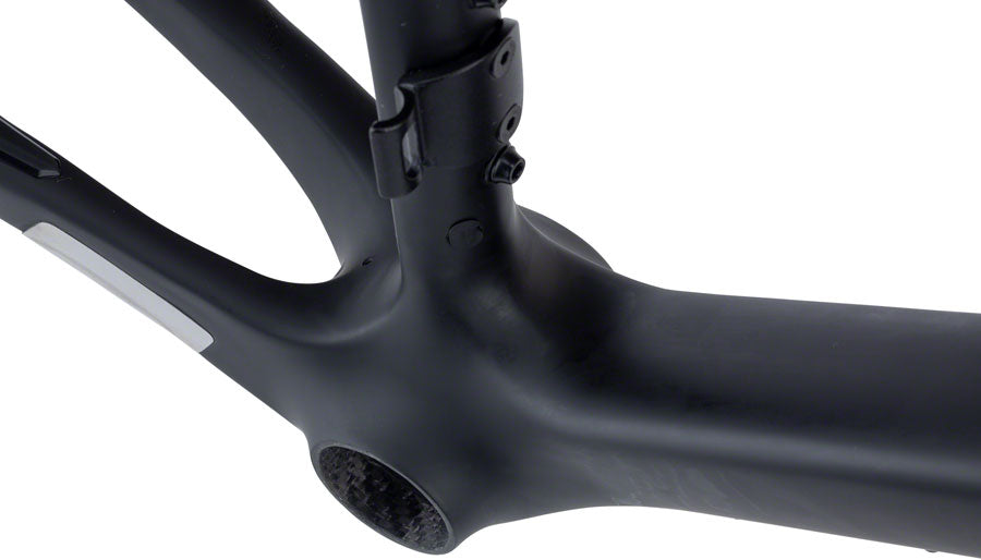 FM0924-04.jpg: Image for Warroad Carbon Frameset - Black