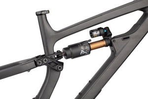 FM9422-02.jpg: Image for Cassidy Carbon Frame - Raw